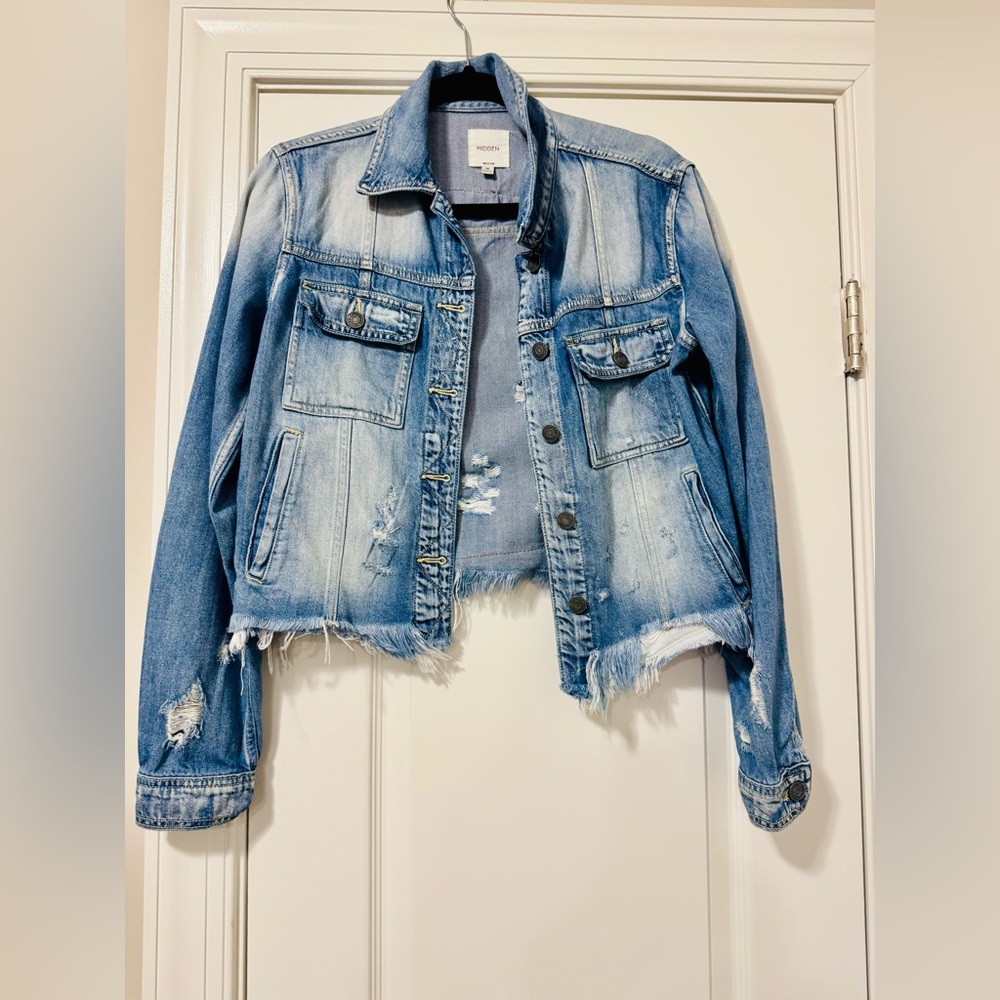 Hidden Distressed Jean Jacket with Sequined Patchwork on the Back - Picture 4 of 5